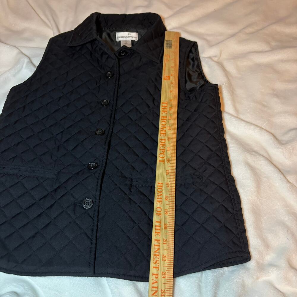 DRAPERS & DAMONS Women's Quilted Buttoned Black Vest Size Small - Picture 3 of 6